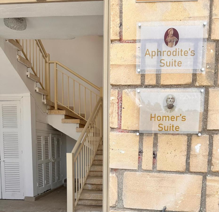 Aphrodites Suite Paphos Exterior foto